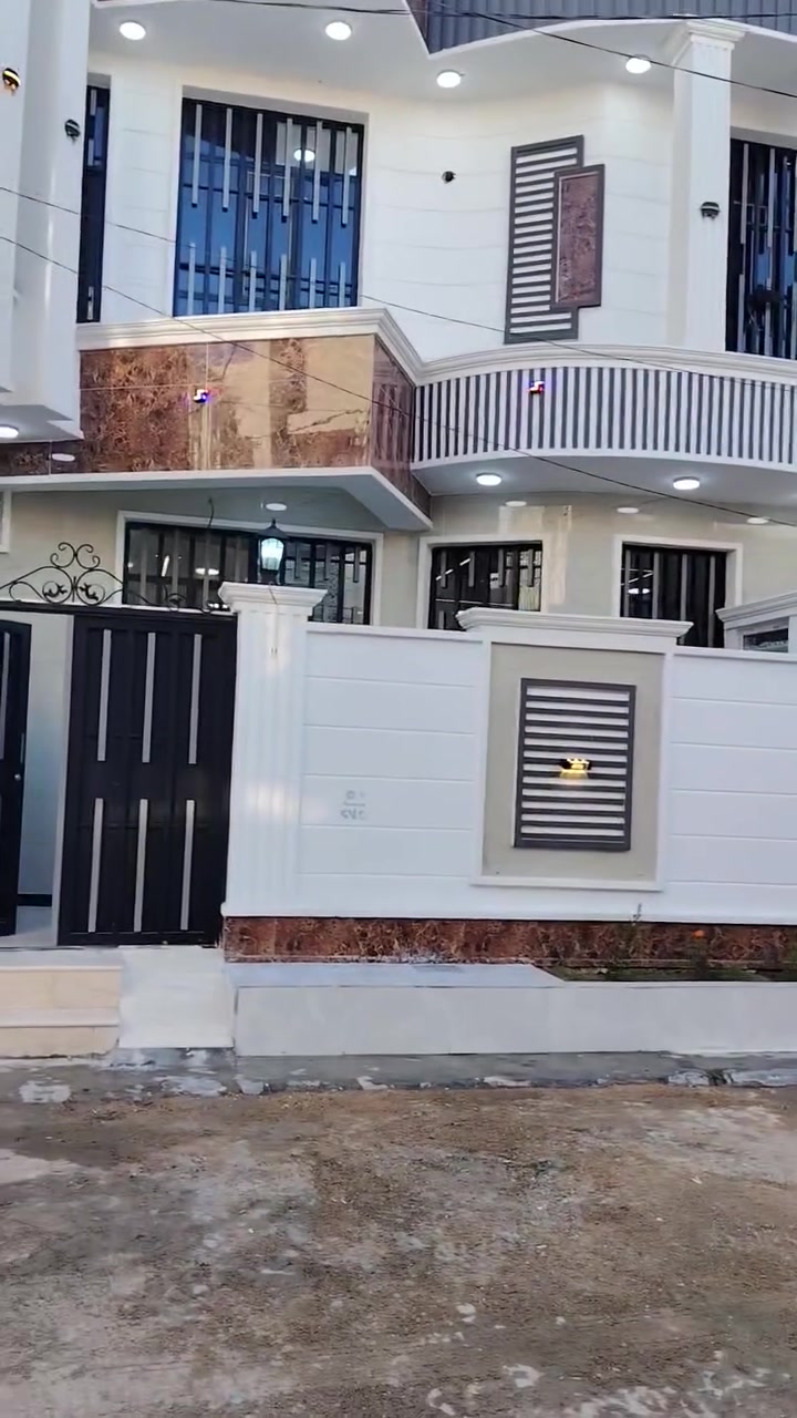 بيت في كربلاء حي الزيتون قرب الحوالي ابومهدي المهندس ١٥ دقيقة الامام الحسين عليه السلام
قريب على شارع الزوار
بناء حديث طابوق جمهوري
المساحه ١٠٠ متر
البيت طبقين ٤ غرف نوم
استقبال كبيره
ارضيه مرمر
سقوف مغربي
عرض الشارع ١٠ متر
كامل الخدمات ماء مجاري كهرباء تبليط يم الباب
الموقع البيت حي الزيتون من اجمل المناطق في كربلاء
السعر ١٦٠ وبي مجال قليل
الاستفسار أكثر اتصل على الارقام الموجودة
***********) (***********)
