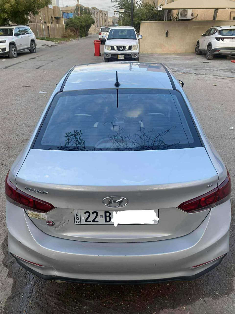 اكسنت 2019 خليجي
رقم اربيل بأسمي هزه جديده رقم انكليزي
شاشة اندرويد 
تحكم ستيرن جهتين 
قطعتين تبريد 
تخم تاير جديد 
باتري جديد 
صدر بلاد مال الشركة 
مكينه 1600 دوش ع وضع الشركة
كير at شركة 
بيها صبغ جاملغ امامي ايسر بدون دواخل 
السعر117  
مكاني بغداد حي الجهاد 
***********
