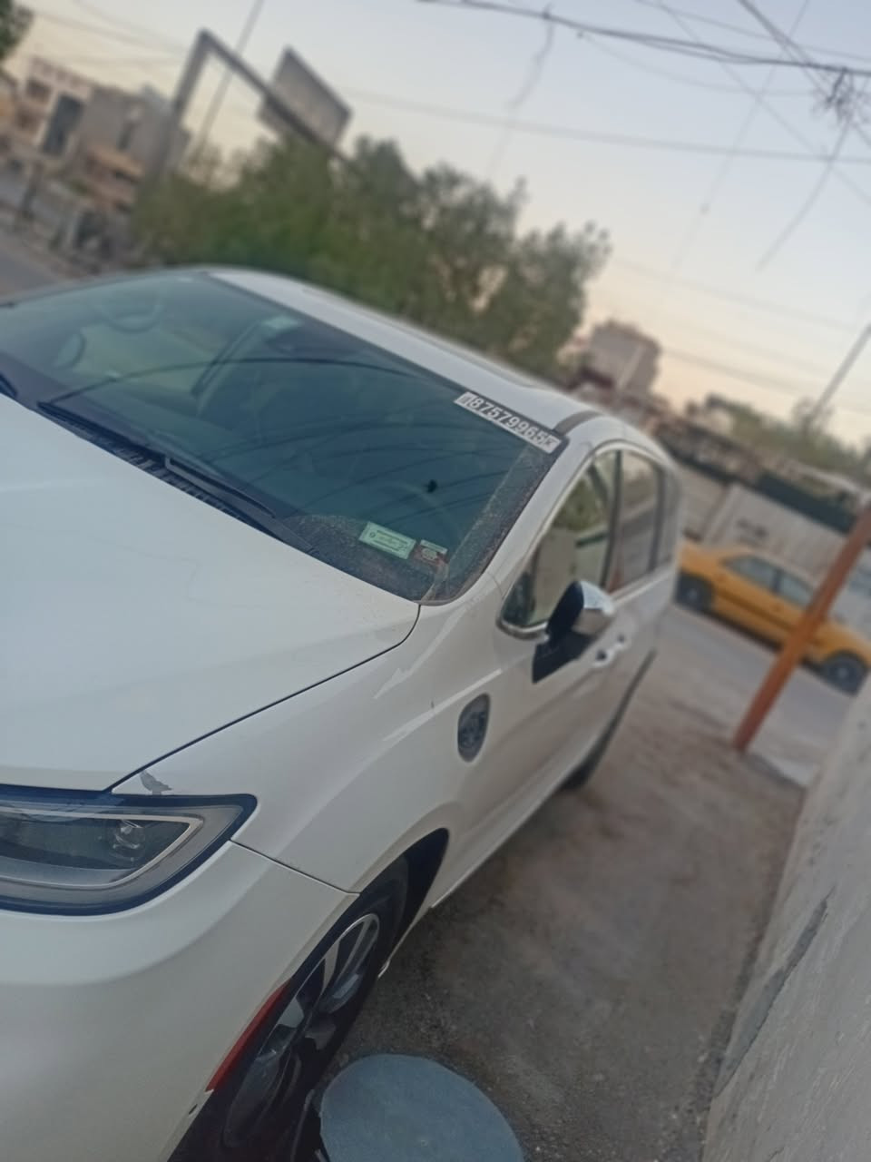 السلام عليكم       2023 لمتدد   هايبرد وبلك وبانزين 
حادثها فقط شبر من بنيد وراجع نفسه بدون ايرباك   بدون دواخل
تبريد 3 قطع
تبريد وتدفئه مقاعد وستيرن 
تدفئه مقاعد خلفيه 
بانوراما 
بصمه عدد 5
ابواب كهربائي 
حساسات خلفيه و اماميه 
نظام القياده الذاتيه
تحديد مسار 
رادار امامي وخلفي
اوتو بارك 
توقف ذاتي امامي و خلفي
تشغل عن بعد 
فتح الابواب و صندوق عن بعد 
فتح الصندوق بل الاشاره 
اطفاء المحرك اوتو 
ماسحات اوتو عند الامطار 
نظام الكار بلي واي فاي 
منافذ تايب سي كل سياره 
منافذ usb كل منافذ
نقطه عمياء 
فتح و غلق المقاعد الخلفيه كهربائي 
مقاعد كهربائيه 
نظام تخزين 
سايد بريك بصمه رقم الشاصي 2C4RC1S70PR540821
 
سياره مكانها بغداد الاعظميه

***********  ابو كرار
