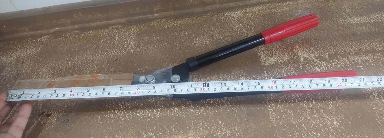 مقص تقليم حديد ثقيل حجم كبير الطول ٥٣سم السعر ١٢ الف توصيل محافظات ٥ الاف


**إذا كنت صاحب هذا الإعلان وتريد حذفه لأي سبب، رجاءا أرسل رسالة إلى الدعم الفني**