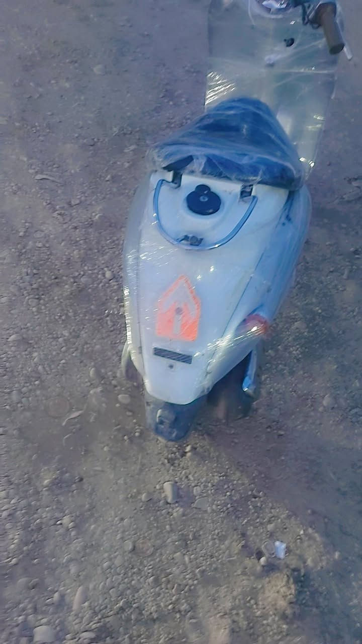 سلام عليكم  كلاسك مكينه نضيفه  بس عوزه فاكيوم لين مالتهه مفطر وتكطع لبيع ومراوس دراجه غير لستين سعر ١٧٥( ***********)
