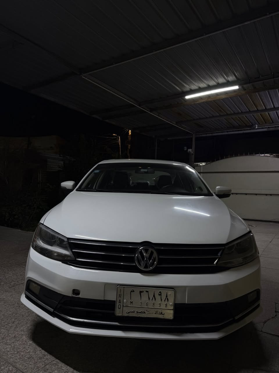 السلام عليكم
جيتا 2014 للبيع 
محرك 1.8 تيربو 
مواصفات sel
بصمة تشغيل
بصمة ابوب 
كشنات تدفئه 
كشنات جلد 
فتحة سقف 
سستم سماعات فندر
هيتر مري
و باقي مواصفات ال sel المعروفه 
الحادث جاملغ وبنيد 
البنيد مبدل نفس اللون بلادي وجاملغ مصبوغ 
ماشيه 49 الف ميل 
مكاني بغداد الاعظميه 
السعر 135 وبيها مجال 
للتواصل 
***********
