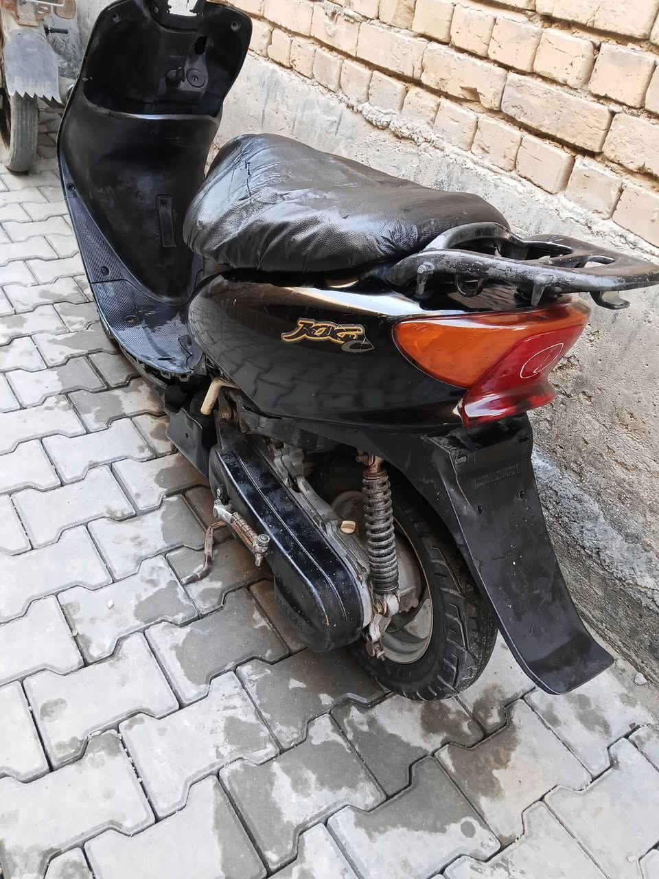 السلام عليكم دراجه عصفوري للبيع دراجه حلوه نضيفه مكينه ماعمه ولا بيه صوت كير ولا ونه وبيه قفل سكان وقفل جنطه وشلعه ومعدل هندر شغال هورن لايت شغال . السعر 250 وبيه مجال لطيبين مكاني البصره قضاء المدينه  السعيد يم التربيه


**إذا كنت صاحب هذا الإعلان وتريد حذفه لأي سبب، رجاءا أرسل رسالة إلى الدعم الفني**