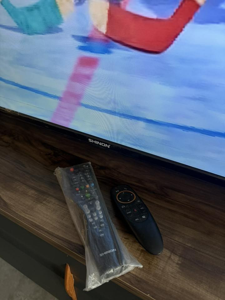 السلام عليكم
للبيع شاشه شينون حجم 70 جديده جداً فول مواصفات ريمونات عدد 2 واحد ماوس مكان بغداد الكرخ 
للاستفسار ***********
