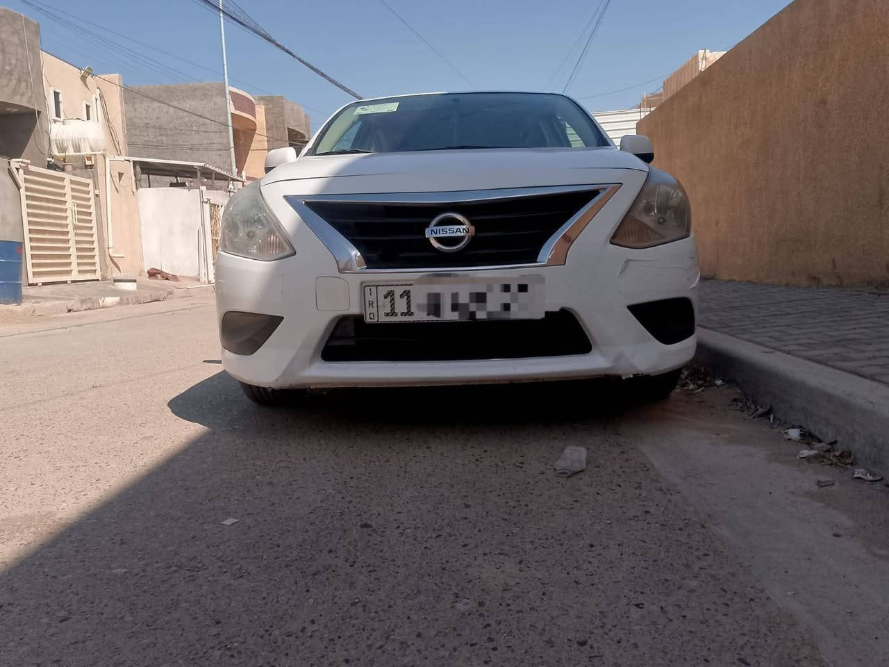 السلام عليكم نيسان سني 2019هندي بلتيه زركه سيارة جديده وحلوه مرتبه كير محرك كفاله عامه صدره 70% تبريد ثلج سيارة بسمي رقم بغداد انكليزي تحويل ثاني يوم السيارة بيه قطعتين رش اثر شخط وبارد قليل بل خاملغ الايسر بدون لافتح ولاشد والسونار مرفق بل منشور..  سعره 100 وبيه مجال قليل جدا..  مكان السياره بغداد اليوسفية القصر الاوسط للاستفسار اكثر مراسله الصفحة او الاتصال على رقم...  ***********
