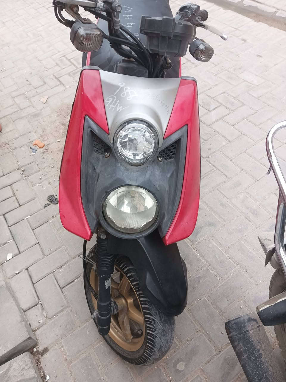 سكنس جبلي كفاله عامه صارلها شهرين نازلة من الرمبة المكان البياع بمليون و100
***********
