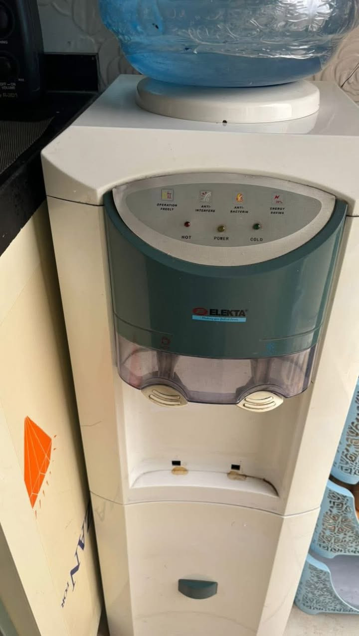 براد للبيع
نظيف جدا اي عطل مبيه ولا اي مشكله مداخل اي تصليح ولاشي والثلاجه مالته تبرد مثل ما بالصوره مخلين بي احنه مي وبارد على طول شرط تجي تفحص بنفسك استخدام منزلي
اريد ابيعه لان جاي نشيل مكان اصغر وماعندي مساحة مكاني كرادة خارج قرب حلويات ابو رافل
السعر٥٥ الف قابل وبي مجال
مراسلة الرقم ***********
