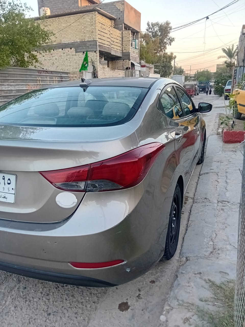 السلام عليكم
النترا للبيع موديل 2016 امريكي 
الحادث باب فقط بدون دواخل 
السياره ليبل  كامله مابيها اي نقص
كير مكينه مكفول 
كشر مكفول 
مكينه حجم 2000 دوش المرغوب ✈️
تخم تاير جديد باتري جديد 
تبريد فول 
السياره خير من الله مناقصها اي شي 
كامله مكمله بسمي تحويل مباشر 
العنوان بغداد رئاسه العبيدي 
السعر 110💰🧿 بيها مجال 
رقم الهاتف ***********
