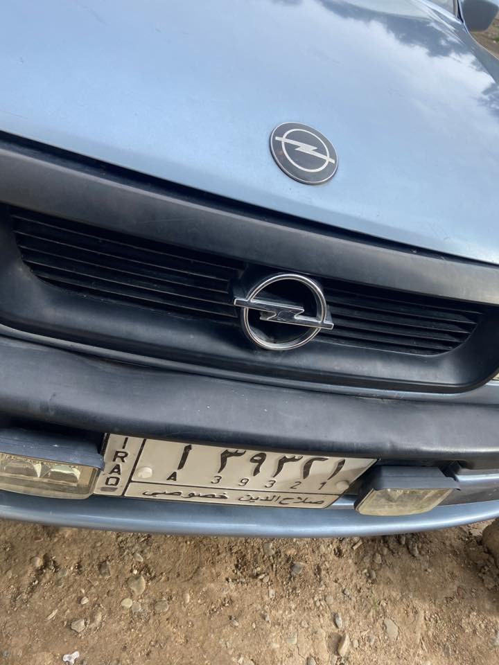 السلام عليكم فكتره موديل 1990 محرك 1800 رقم صلاح الدين سياره مرتبه تحويل ثاني يوم ب سعر 35 ورقه وبيها مجال للشراي تجي تشوف وتقتنع وتدلل *********** 
المكان  صلاح الدين مجمع الدور السكني في
