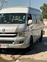 جنبيH2للبيع سياره بيه تنقيص قليل صدر امامي خلفي جديد تخم تاير سياره بي...