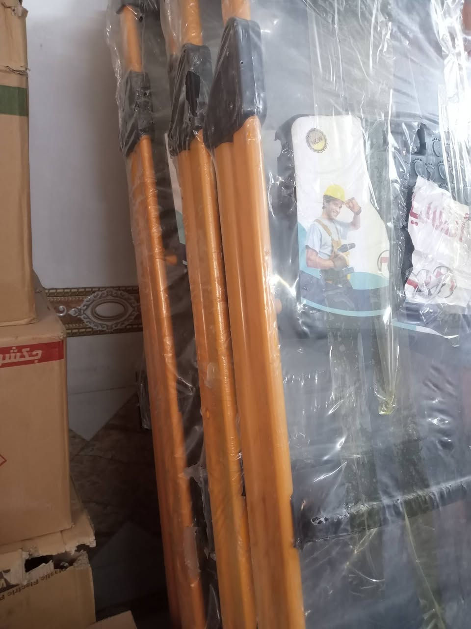 يوجد توصيل
تواصل #رقم واتساب  ***********
تانكي ماء ابو ال ٥٠٠ لتر سعر ٣٥ الف دينار
درج ٦ باية - سعر ٢٥ الف دينار 
عربانة دفع - سعر  ٣٥ الف دينار فقط
للحجز والاستفسار
