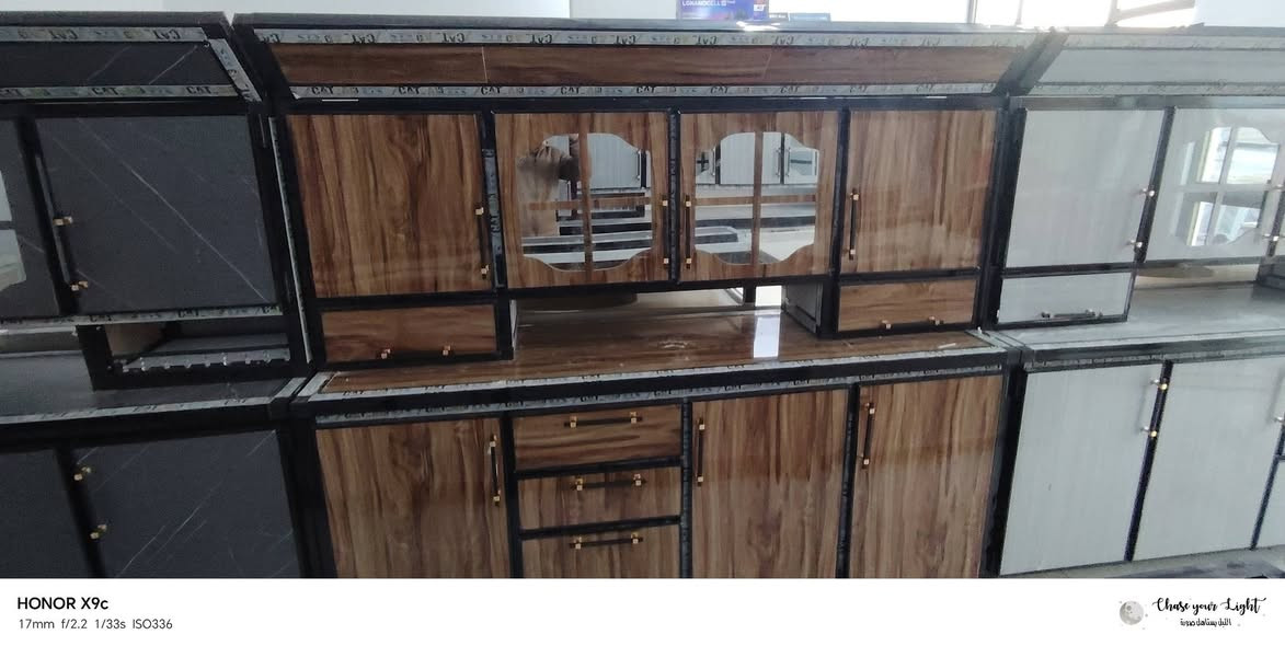 لستنا الوحيدين لاكننا الفضل سلام عليكم يوجد كاونترات جديد للبيع القياسات مترين ومترين ونص وثلاث أمتار والسنك آت متر 30 مرمر الاستفسار على هاذه الرقم *********** بي واتساب مفتوح يوجد توصيل كافت مناطق القائم وفتح وشد خليك مرتاح ويانه
