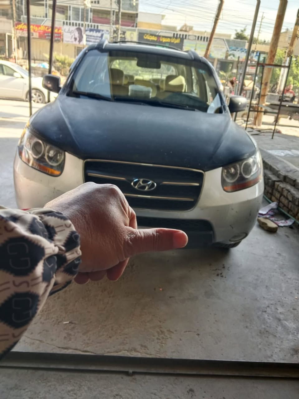 للبيع سنتافيا موديل 2007 لوان اسود سياره بيه قماره مبدله مكينه هسه شاده جديده مشط كايم تجي شوف بعينك سياره رقم بغداد دولي بسمي تحويل شوكت ما تريد سعر 110 ورقه وبيه مجال سلايت يشتغل 
مكان بغداد الحسينيه  ***********
