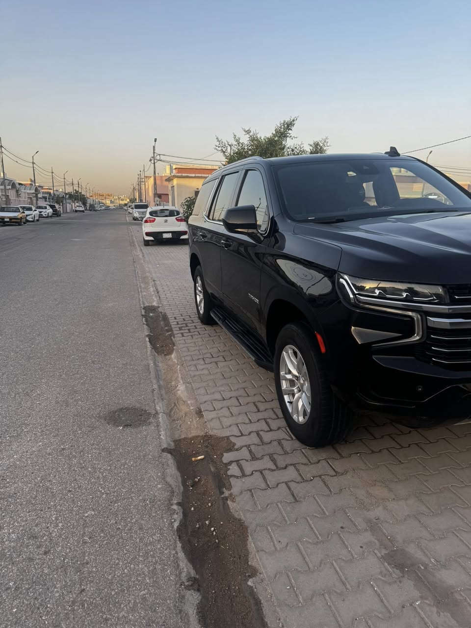 السلام عليكم
للبيع تاهو خليجي موديل ٢٠٢٣
مواصفات معروفة
بيه طخة بلبنيد وسويته حتى بدون فتح 
الدعامية مالايحة بيدي طخيته 
جديدا كلش مغلفة PPF حتى القمارة 
مصروف عليه هواي شغلات
مكينة كير حدادية تبريد كلة مكفول
مكاني النجف مجمع الاميرات 
رقمي ***********
السعر ٤١٥مجال قليل
