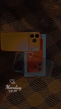 ايفون 17 (مقلد إماراتي) للبيع السعر ١٢٠الشراي يتصل  07808635760