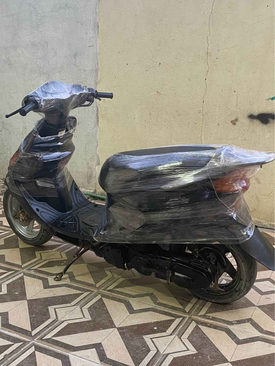 دراجة اكزز سرعة100 اليوم طفت بية وانا امشي مختنكة ماعرف شنو سببها تعال افحص وخذها مهربائيات شغالة والكفرات شوفت عينكم نقص باتري وترايش مكينه ما مجفتها انا بس القبلي ماعرف تجي وتفحص سعر225 البصرة, العراق


**إذا كنت صاحب هذا الإعلان وتريد حذفه لأي سبب، رجاءا أرسل رسالة إلى الدعم الفني**