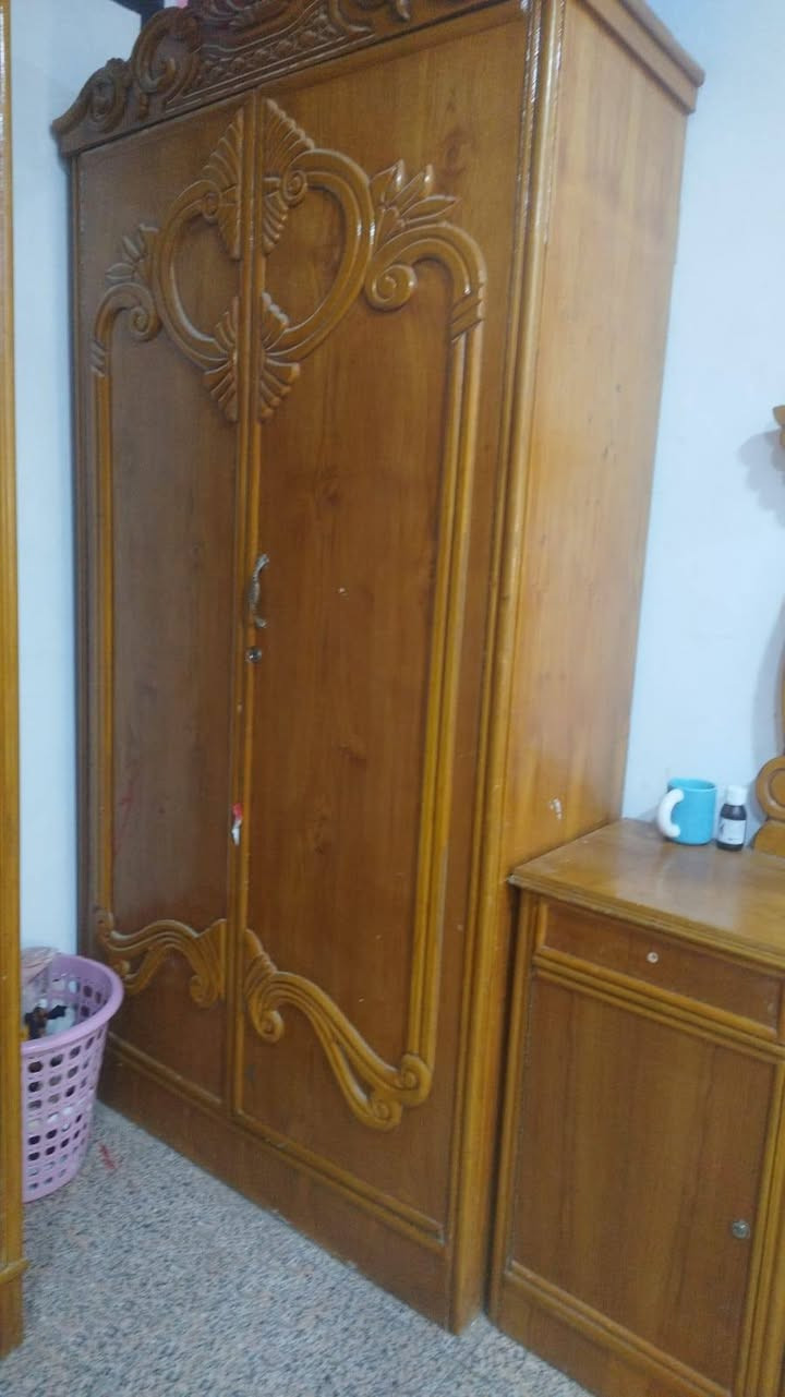 من رخصه صاحب الكروب  غرفه للبيع استعماله فقط سنه اريد ابيعه بسبب التنقل من بيت البيت يعني اجار سعره مليون ٣٥٠ الي يريده يراسل خاص شراي راسل مو شراي لاتراسل رجااء المكان نجف حي ميسان


**إذا كنت صاحب هذا الإعلان وتريد حذفه لأي سبب، رجاءا أرسل رسالة إلى الدعم الفني**