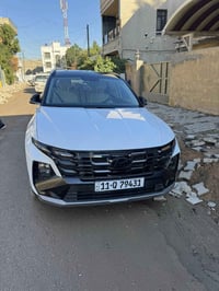 توسان موديل 2025 ماشيه 11 الف ضمان الساك توكلر تبريد  كشن جنطه كهرباء ...