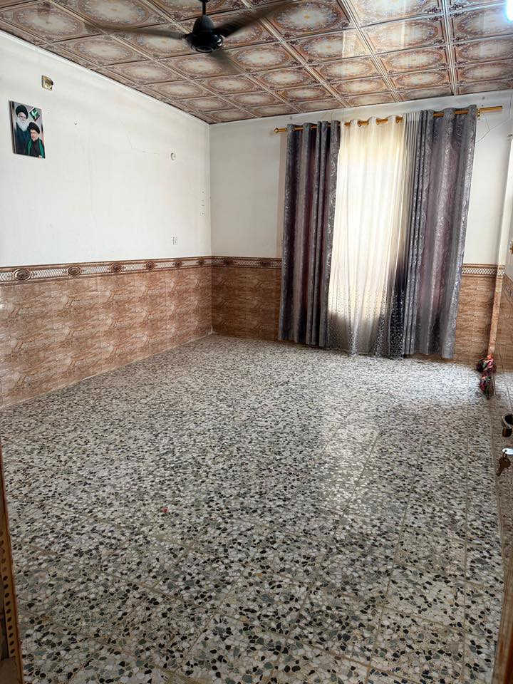 بيت للبيع ١٤٠ متر  زراعي بي معاملة مال تطويب 
نضيف كلش بناء طابوك اساس تجعيب والسقف عكادة
  شارع منتزه جناة الكوفة قبل المنتزه 
للاستفسار ***********
