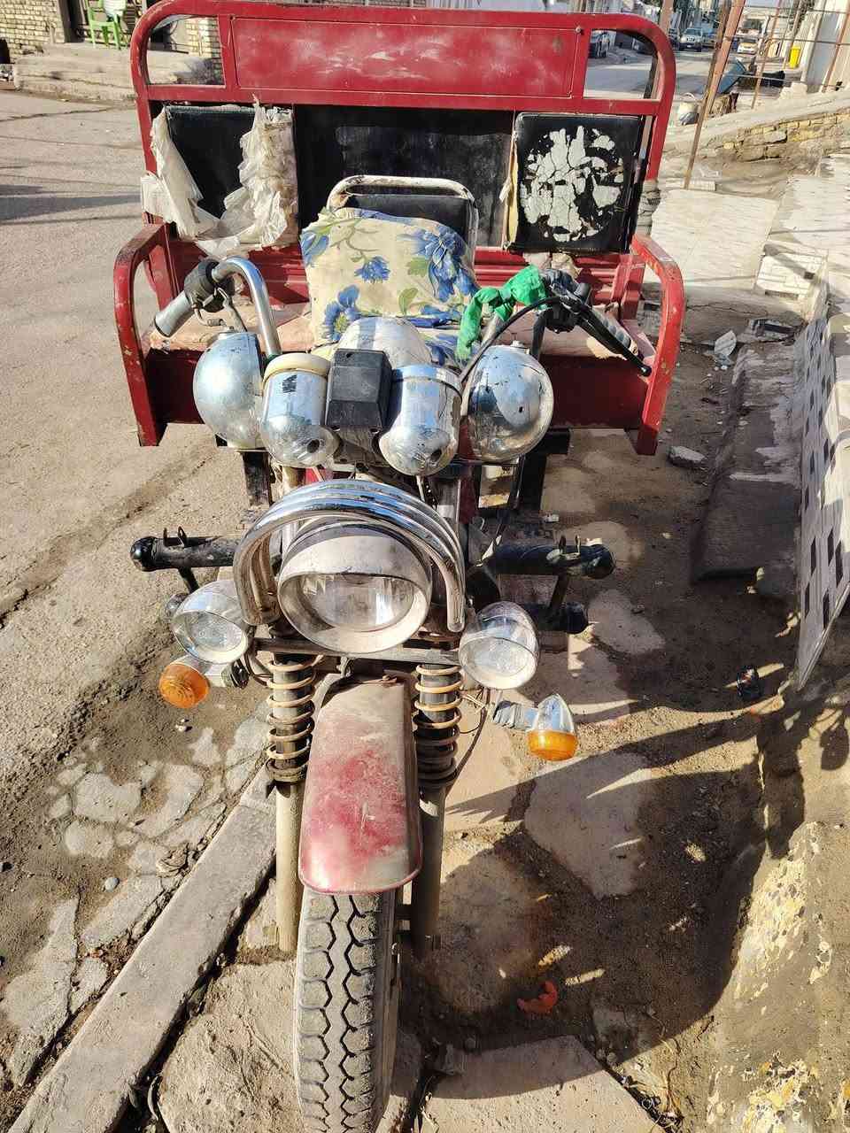 سلام عليكم شباب ستوته سلطان للبيع بكان حي العسكري السعر مليون ونص بخمت الشراب ***********
