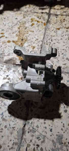 السلام عليكم 

محرك 2000 دوش حساسات ثنين قطره اماميه
يرهم الالنترا وكونا وكيا وهيونداي 
تفصيخ السعار بالصور 
العنوان بغداد الكرخ الحريه 
رقم الهاتف ***********متوفر واتساب
