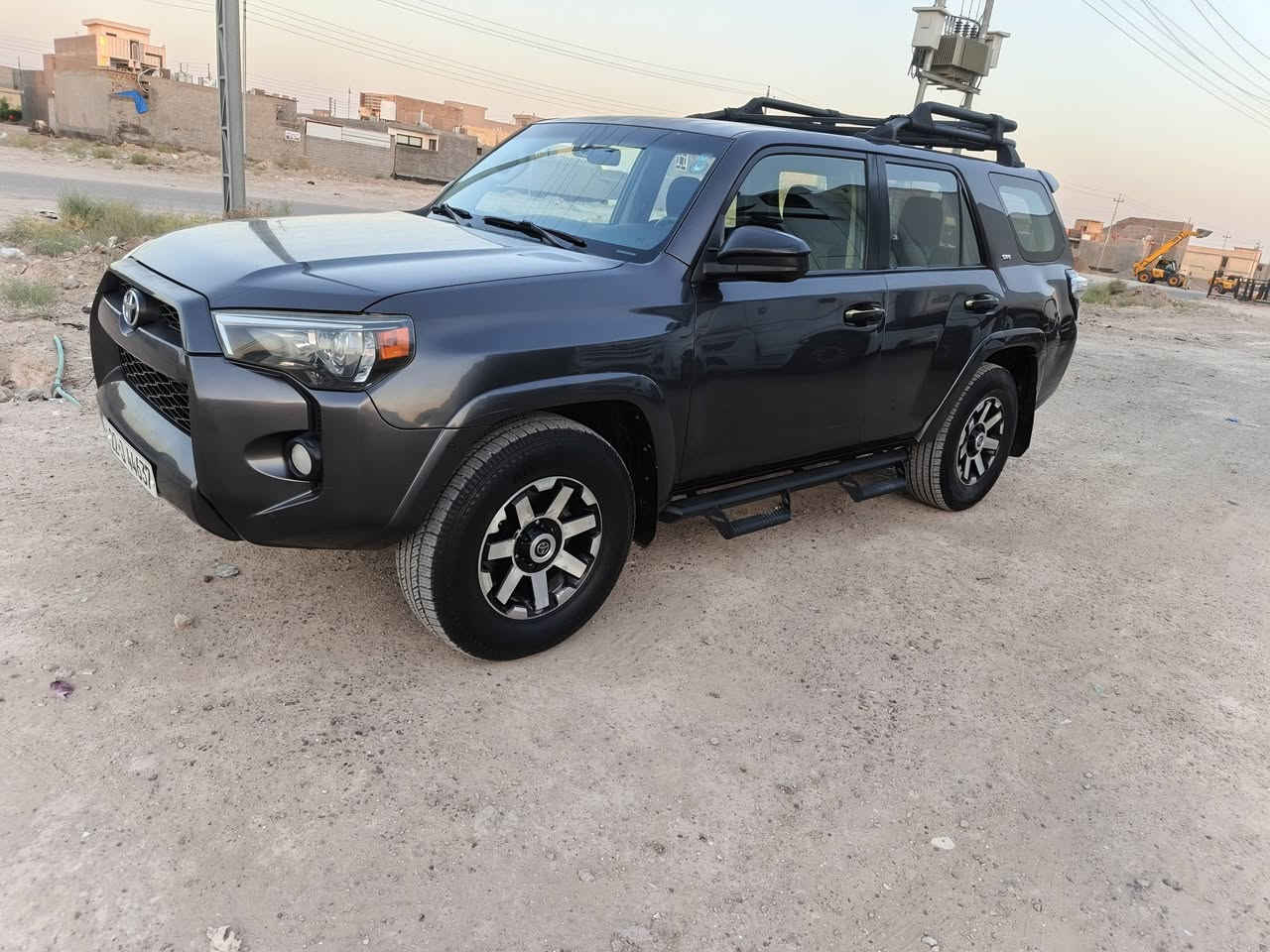موديل 2017
TOYOTA  4RUNNER  2017 SR5

~ وارد أمريكا  

~ محرك 6 سلندر  / V6 

~ شاشة كبير  

~   كاميرة خلفية

~ كشن  مخمل اسود كهربائي

~ داخل اسود 

~تحديد سرعة 

~نظام ECO

~ حجم تايرات١٧ ويل بيلادي 

~ (  5 ) خمسة راكب 

~ ماشي 89 الف ميل

~ سيارة  صبغ جاملغ ايسر +باب السايق كلير بدون تبديل

~سيارة مرقمة بسمي تحويل شرط 

~ سعر(205  )💰ورقة دولار بيها مجال 🤏
عليه اظافه منظومه غاز 
~ مكان بغداد 

تلفون 📞 ***********
