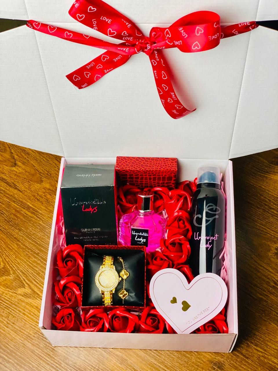 عيد الحب مو بس يوم… عيد الحب إحساس 🎁💖
وإذا تحب تدلّل أغلى شخص بقلبك هذا البوكس راح يحچي عنه 
بوكس يلمّ كل معاني الدلع 💄🎀
مثالي لعيد الحب، للمفاجآت، وللي يحبون يعبّرون عن مشاعرهم بذوق راقي 💌

يوجد توصيل لجميع محافظات العراق 
لايك_كومنت #تعليقات #اكسبلور #لقطة


**إذا كنت صاحب هذا الإعلان وتريد حذفه لأي سبب، رجاءا أرسل رسالة إلى الدعم الفني**