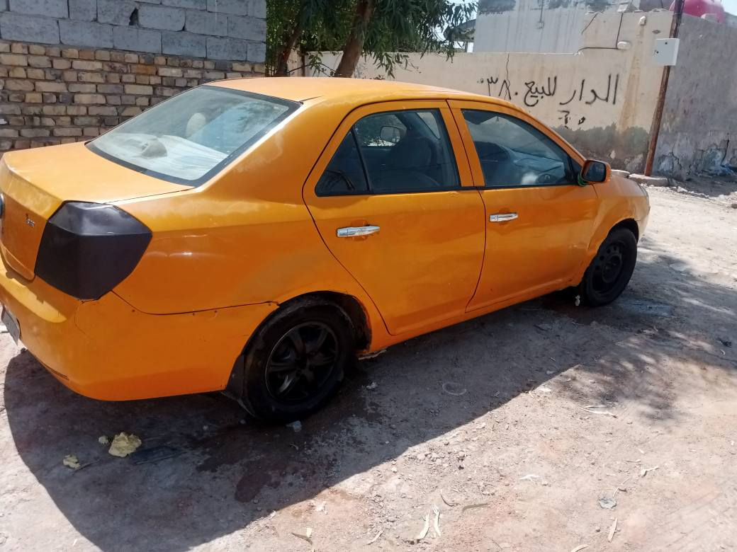 جيلي ام  كي موديل ،13 رقم نجف السيارة جاهزه مكينه وگير وحدادية ومشط وبور هيئه وغرامات مصفره السعر ب17 وبيها مجال العنوان الديوانية والمالك ديوانية رقم الموبايل ‏‪***********‬‏ ديوانية, القادسية
