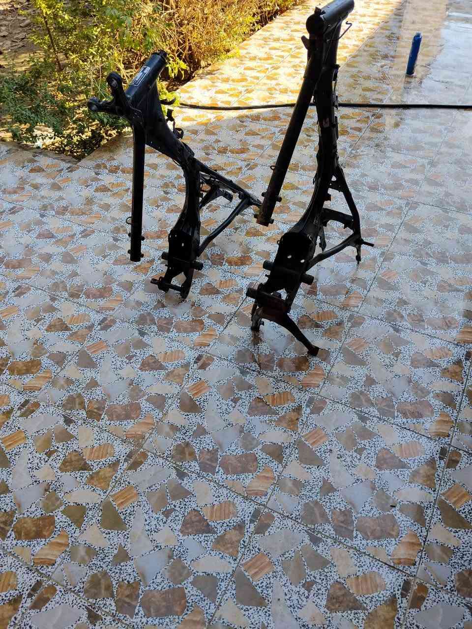 السلام عليكم 
شواصي (اوراق ) لاول نامه موديل 23 اوراق سعره 150 والثاني تايكر موديل 19 اوراق أصولي سعره 225 للبيع او مراوس شعدك تعال خاص مكاني حله بكرلي متواجد خاص رقمي ***********
