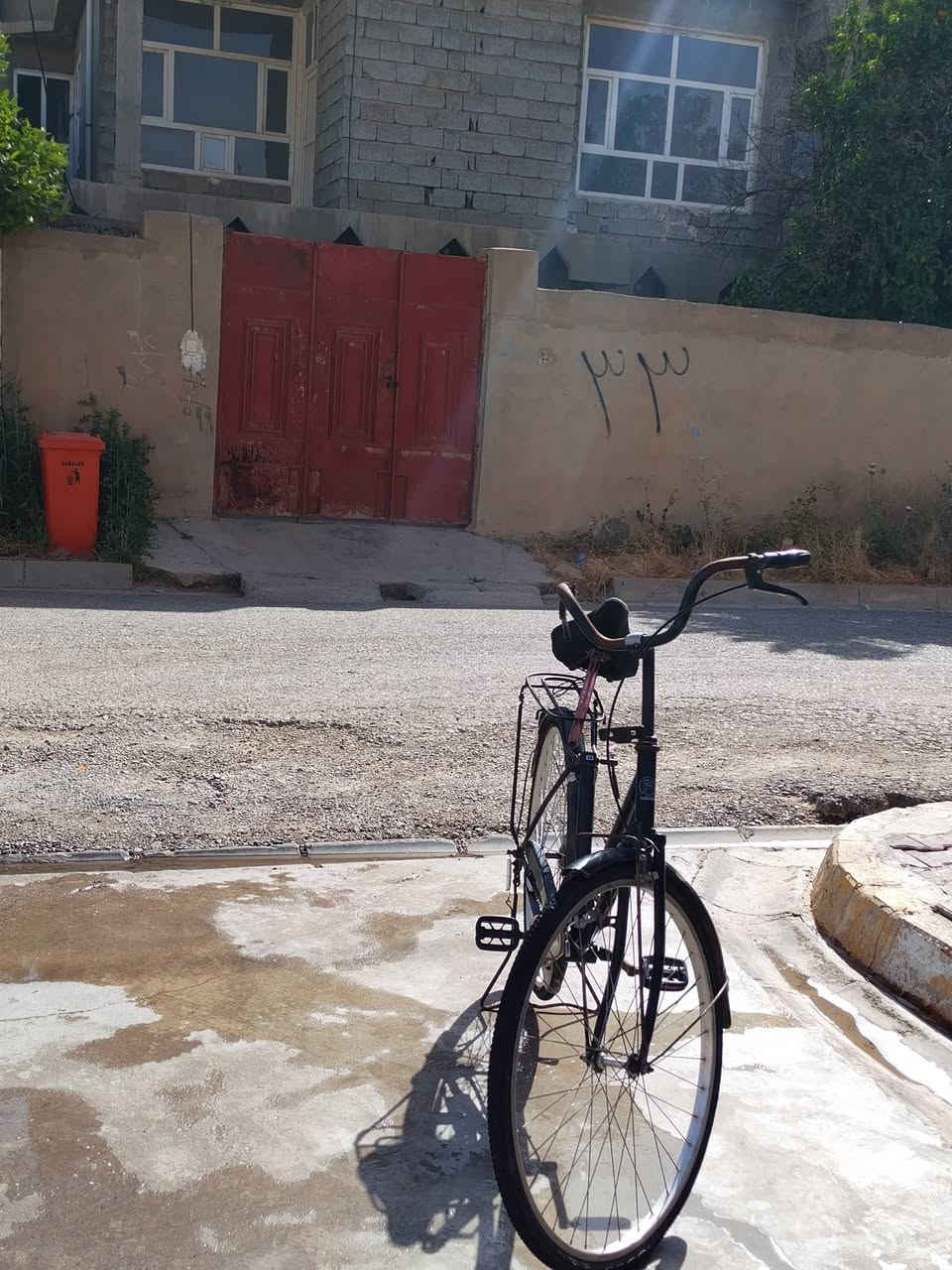 السلام عليكم باسكيل ياباني حجم 26 موديل 2016 مواصفات فول اي عيب ما بيه سعر 65 وبي مجال قليل 65 شراي تعال خاص للاستفسار على الرقم ***********
