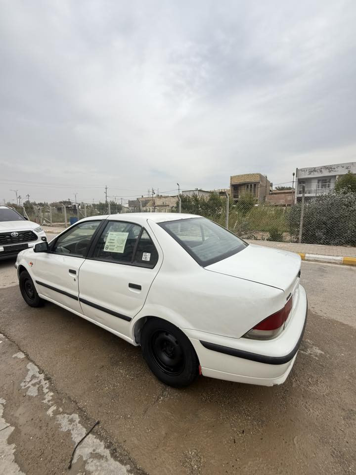 السلام عليكم سمند ٢٠١١ بيها بنيد طاير وباردات بسيطة باسمي رقم واسط  دولي مكانها واسط مركز المدينة السعر٣٨ بيها مجال 
 ***********
