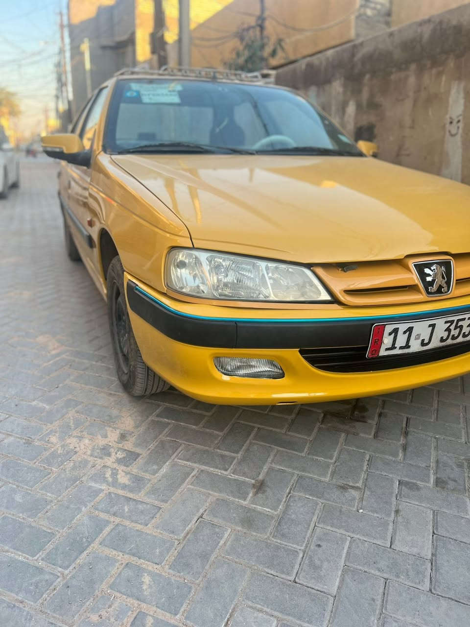 سلام عليكم بيجو بارص 2015 باسمي رقم انكليزي كير مكينه مكفولات بيها جاملغ وبنيد مبدلات 
باتري جديد 
تخم تاير جديد صارله سبوع 
ترايك وين متريد 
السياره جديده 
السعر 40$ بيها مجال بسيط 
العنوان 📍 بغداد الامين الثانيه 
الهاتف 📞***********
