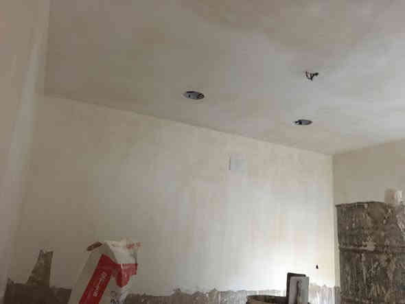 خلفه جص وبورك متفرغ حاليا داخل الدورة فقط ‭0777 049 4731‬ بيه واتساب
