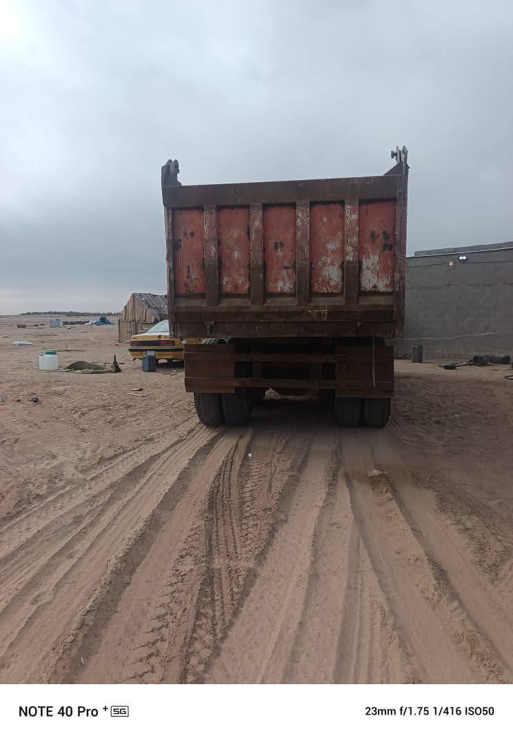 السلام عليكم
البي قلاب للبيع 

موديل 1982

محرك 35دبل تيربو

كير 160

مجموعه جي اف

رباط عدل24

شاصي مكفول

رقم بغداد 

اصلها راس تريله 

بالسنويه راس قاطره قلاب

السنويه تاريخ انفاذها بشهر السابع 2026

السعر والاستفسار على الرقم *********** او***********
