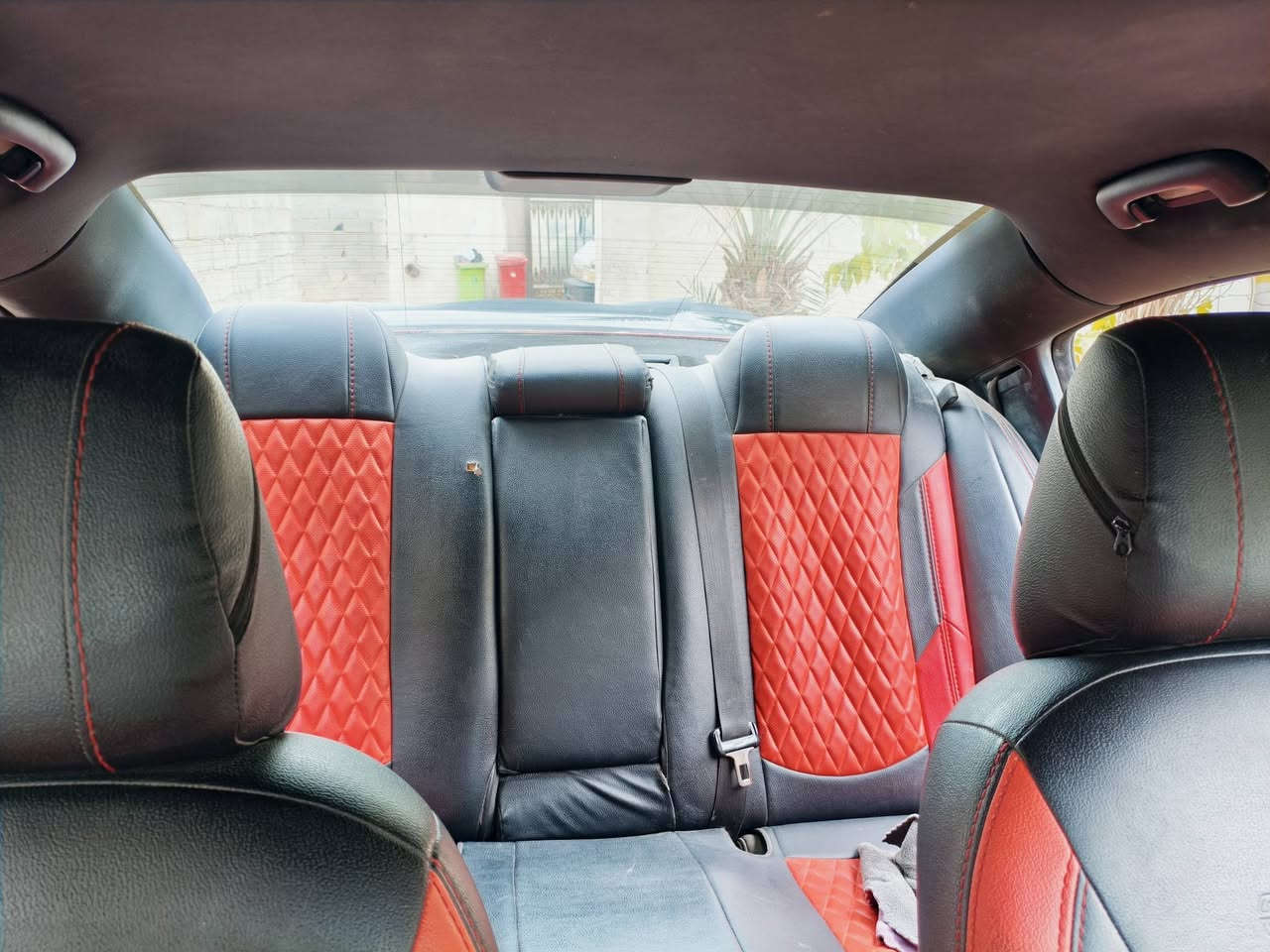 السلام عليكم .
جارجر 2015 اصل 

مكينه.  3600 6V

مكينه + كير عل شرط

حداديه نضيفه

ويل 20 

لد ثلجي

شاشه تحكم جبيره

السياره مغلفه ppf.

لحيه اماميه🔥

زعانف خلفيه

لد متحرك الاوان وتحكم

تبريد ثلج🥶

تدفئه 

تشغيل عن بعد

سستم صوت 

كشنات كهرباء 

حساسات خلفي 

السياره ضررهه ربع جمالغ الخلفي السياره رقم ذي قار مشروع  وطني و احلا من الصور   سعرهه 165 ومراوس حسب القناعه مكان السياره نجف الاشرف رقم الهاتف ***********📞
