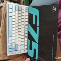 كيبوردات ميكانيكية • قطعتين