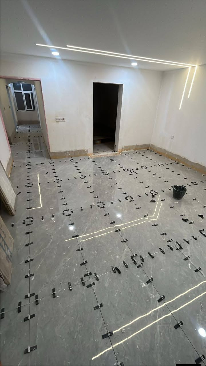 السلام عليكم
ابووسيم لترميم المنازل عام سيراميك تغيير ديكورات 
بورسلين مرمر لكافة أعمال الترميم والمقاولات العامه
العمل داخل اربيل
