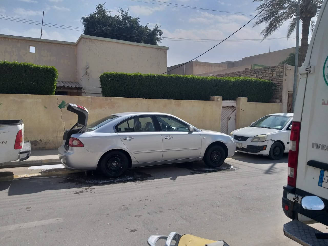 سلام عليكم اوبتيما للبيع موديل ٨خليجي مكينه ٢٠٠٠سياره بيه داير الجاملغ الخلفي والباب صبغ بدون معجون او فتح كفاله من الاخياس سعره ١١٠بيه مجال جديده السياره رقم ***********
