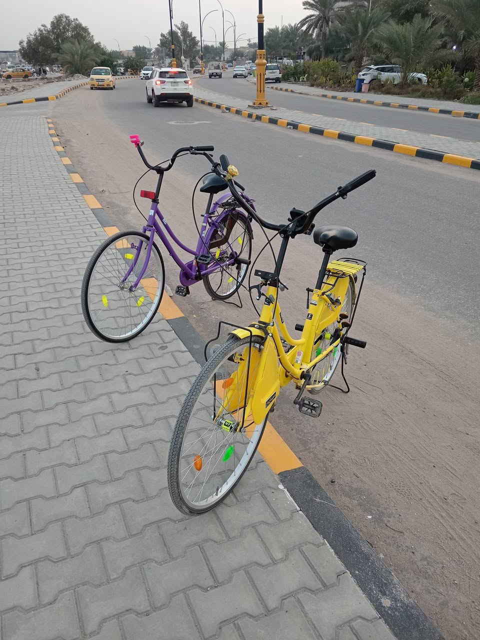 للبيع اليموني والبنفسجي نضافه 90 / 100 السعر خاص واتس ***********
