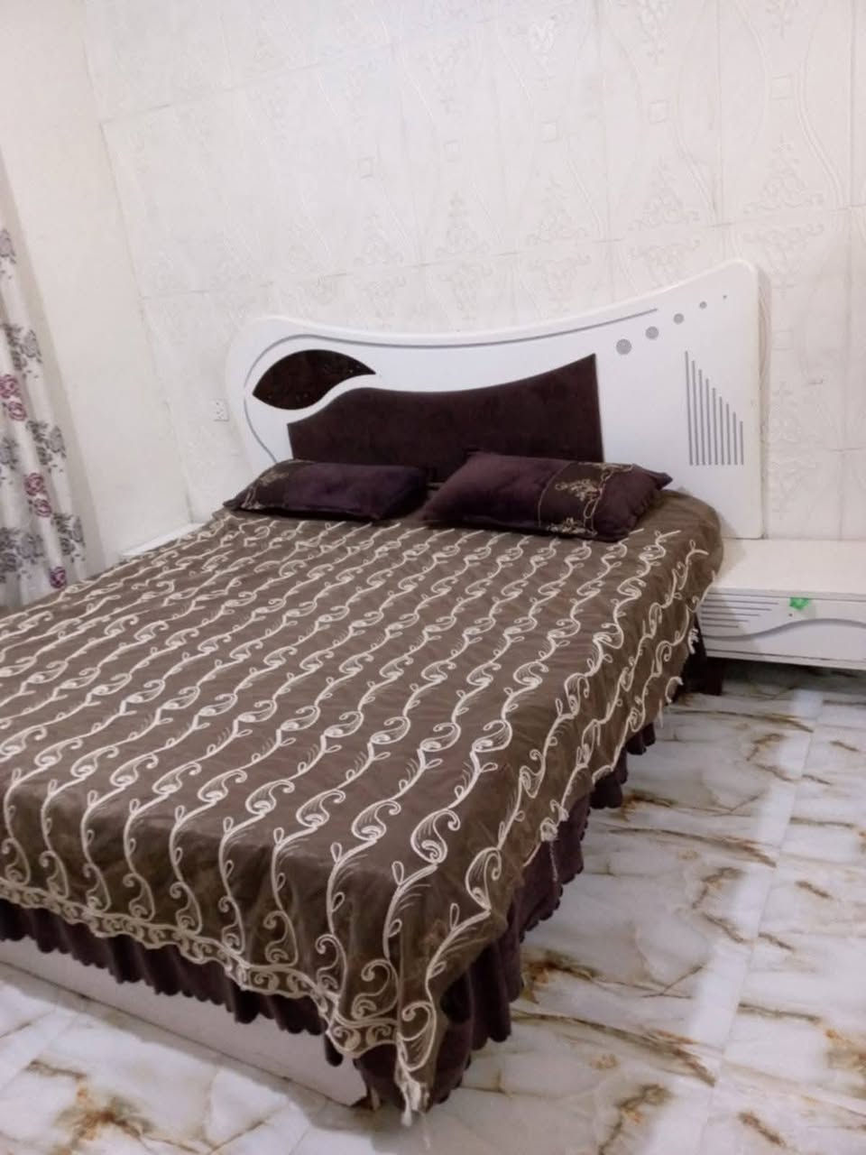 غرف نوم اب 200مكلف بلنشر اب ***********
