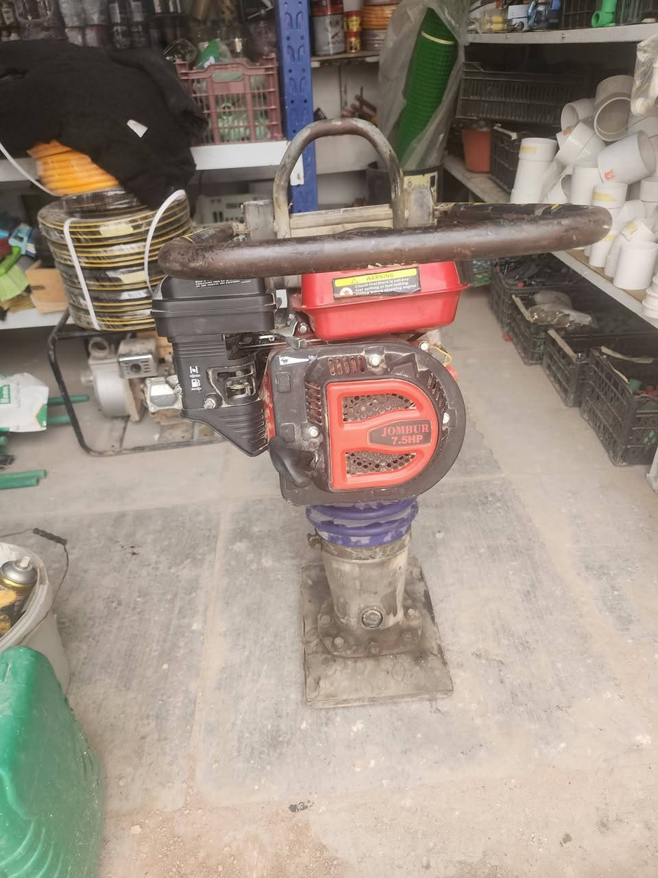 قفاز للبيع
مكينة جديدة ستوها مشدوده 
رايده ب ٢٧٥


**إذا كنت صاحب هذا الإعلان وتريد حذفه لأي سبب، رجاءا أرسل رسالة إلى الدعم الفني**