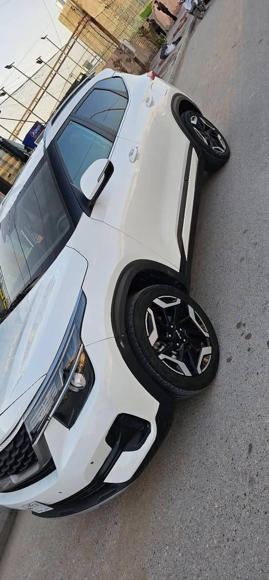 كيا سيلتوز 2024
واود امريكي 
محرك 1600 تيربو
بدون رقم
فول مواصفات للاخير عدا الفتحه
بصمه 
جلد
رادار
كامره
مفول السياره 
بيه جاملغ امامي تبديل وصبغ جاملغ خلفي مكفوله من الغود والشواصي
والباقي كفاله
 مكان السياره بلسماوة 
ماشيه 9000

استفسار ***********
***********
