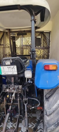 نيهولند 80 • موديل 2012 • معدات كاملة