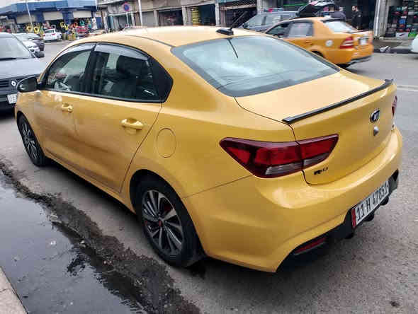 السلام عليكم
كيا ريو 🚕 
موديل 2020👋
وارد امريكي 🇺🇲 
رقم بغداد أوربي 👋 هوه شرعيها البيعك 👋 
سنويه وهزه جديده 🙋 هيئه وغرامة صفر 🚦 
كاربون بانزين ⛽ 
محرك وكير شرط 👋 
مواصفات نص فول 🙋 
طخم تاير طخم امامي خلفي جديد 👋 
📢ظررها جاملغ امامي اليمين والباقي شرط وكدام العين 
🛑#السعر 122$💸 وبيها مجال 
#العنوان #الموصل #موصل_الجديده قرب جامع الايقظه شارع البطاريات 
🛑 1️⃣ اوقات العمل🕰️الاتصال من الساعه التاسعه صباحا الى الساعه العاشره ليلا🛑
🛑2️⃣بلتلفون قفل ماكو تعال ودفع سعر اليعجبك 🛑
#مكتب_ارض_السلام #لبيع_وشراء_السيارات 
🛑 #باداره/ سلام الراشدي 
***********📱كورك 📞
***********📱اسيا📞
