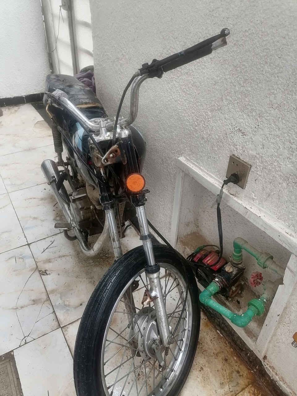 دراجه عاطله بدون اوراق العنوان كربلاء ملحق الفارس *********** كربلاء, العراق
