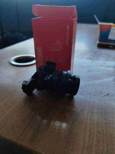 يتوفر لدينا ماسحات جميع الاحجام وماسحات سمند بمختلف الأنواع وبأسعار مناسبة  14-16-18-20-22-24-26 
َويتوفر لدينا ماطورات ضخ الماء لجميع انواع السيارات الياباني والكوري والايراني
جملة-مفرد 📍العنوان الديوانية حي الصناعي مجاور احمد الكوري او رزاق الفيتر
📞الاتصال ***********
واتساب ***********
