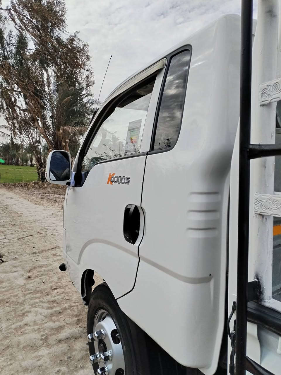 السلام عليكم سياره كيا فحل موديل 2022 مقفول كفاله عامه سنويه مجدده ل 27 محوره تارا 14 سياره على وضع الشركه تبريد تدفئه شغالات ماكينه ما مفتوحه الاستفسار على الر***********
