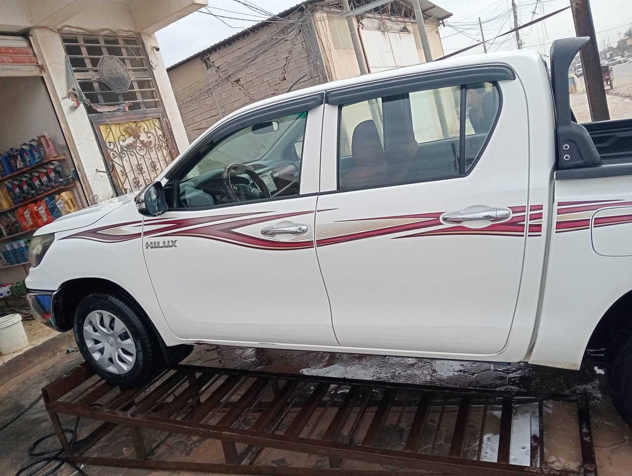 بيكم للبيع 2016 هايلكس سياره مكفول كفاله عامه عدا بارد قليل سياره تخم تايرات مكينه كير عادي العنوان كوفه السعر خاص هاتف ***********
