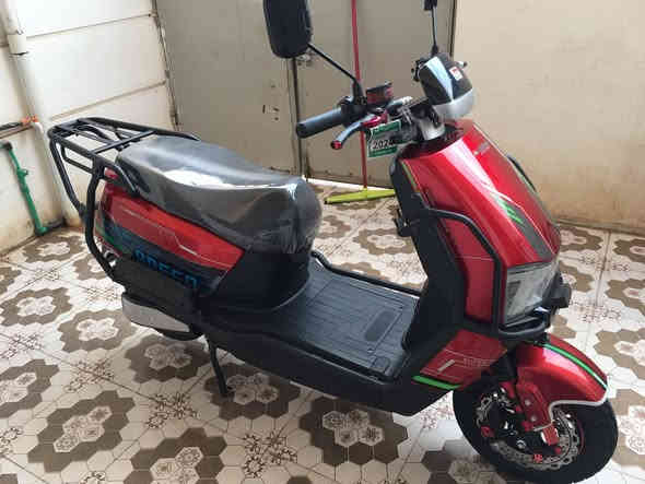 السلام عليكم
للبيع دراجه شحن دبدوب شركة الاخوين موديل 2025دراجه فول مواصفات 
1تحكم قفل سرعه
2نضام بك Rرجوع للخلف
3لايت عدسه زنون عالي ناصي 
4تحكم اربع سرعات 
5ملف 3500W 
6 -72فولت V سرعه 99 
7-ست بطاريات 32امبير
8اشاره خلفي وامامي ليد 
9-ويل رياضي مقبض بريك رياضي 
10-دبلات امامي رياضي
11شاشه ديجتال تضهر نسبة الشحن وتحديد اي عطل من خلالها
12اضاءه محيطه متغيرة الالوان 
13بريك خلفي امامي دسك 
بطاريات فوللل كلهن عالفحص السعر 725وبي مجال للشراي مكاني داخل الرمادي للاستفسار *********** متواجد واتس
