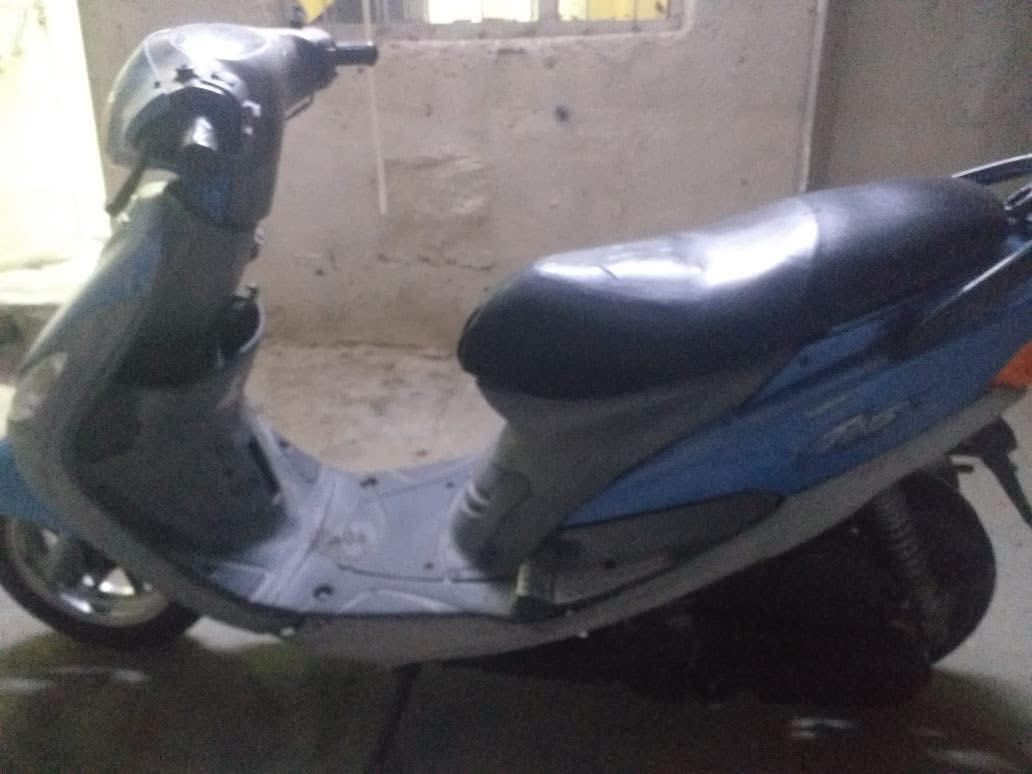 دراجه ماكس منغولي نضيفه كفرات بلاد فقط شخوط بسيطه كلشي شغال بيها سلف شغال هندر شغال لايت امامي وخلفي شغال نكره سلف الدراجه وناعمه وحلوه وبيها زوج ويل نجمه مكاني البصره ابو الخصيب السعر 600 تواصل على هذا الرقم ***********
